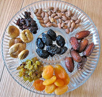 Extra (Pistachio-Kinder-Cashew-nuts-fruits)    